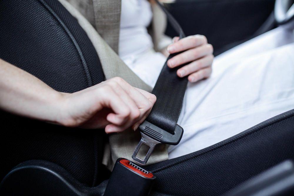 cara-menggunakan-seat-belt